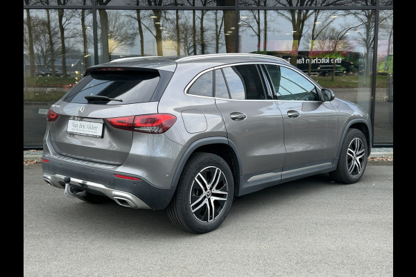 Mercedes-Benz GLA 250e Luxury Plugin Hybride 250e Luxury // Trekhaak // Carplay // Camera // Sfeerverlichting // Widescreen Dashbord
