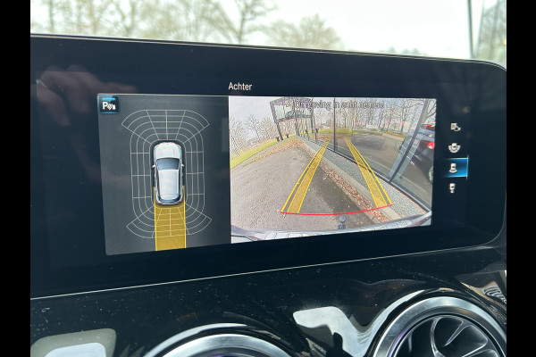 Mercedes-Benz GLA 250e Luxury Plugin Hybride 250e Luxury // Trekhaak // Carplay // Camera // Sfeerverlichting // Widescreen Dashbord