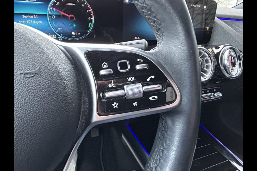 Mercedes-Benz GLA 250e Luxury Plugin Hybride 250e Luxury // Trekhaak // Carplay // Camera // Sfeerverlichting // Widescreen Dashbord