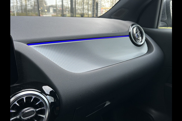 Mercedes-Benz GLA 250e Luxury Plugin Hybride 250e Luxury // Trekhaak // Carplay // Camera // Sfeerverlichting // Widescreen Dashbord