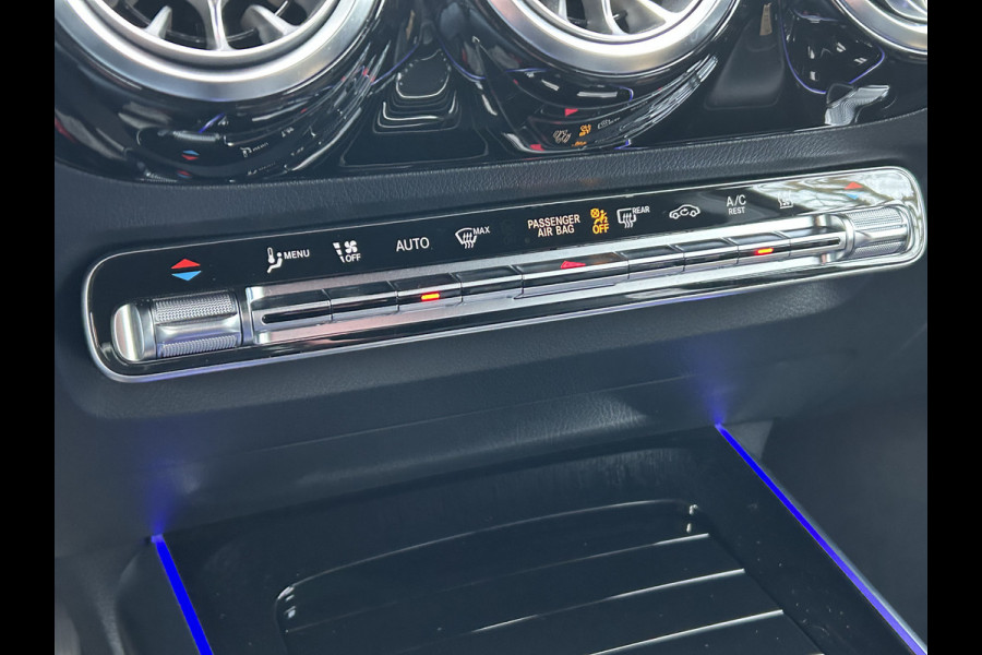 Mercedes-Benz GLA 250e Luxury Plugin Hybride 250e Luxury // Trekhaak // Carplay // Camera // Sfeerverlichting // Widescreen Dashbord