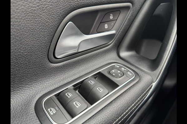 Mercedes-Benz A-Klasse 200 Panorama Memory Sfeerverlichting Camera