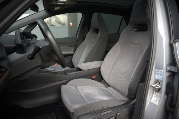 CUPRA Born Copper Edition One 62 kWh | Panoramadak | 360 Camera | Elektrische Stoelen | Massage | Stuurverwarming |  Head-Up Display | Keyless | Adaptive Cruise Control | Stoelverwarming | Apple Carplay | NAP | DAB |