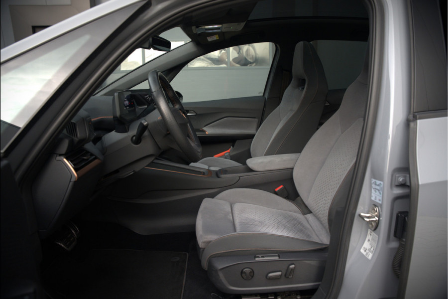 CUPRA Born Copper Edition One 62 kWh | Panoramadak | 360 Camera | Elektrische Stoelen | Massage | Stuurverwarming |  Head-Up Display | Keyless | Adaptive Cruise Control | Stoelverwarming | Apple Carplay | NAP | DAB |