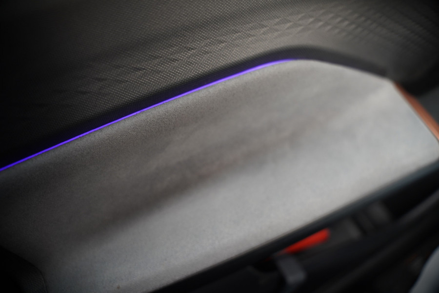 CUPRA Born Copper Edition One 62 kWh | Panoramadak | 360 Camera | Elektrische Stoelen | Massage | Stuurverwarming |  Head-Up Display | Keyless | Adaptive Cruise Control | Stoelverwarming | Apple Carplay | NAP | DAB |