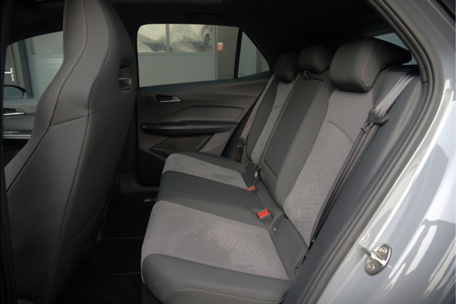 CUPRA Born Copper Edition One 62 kWh | Panoramadak | 360 Camera | Elektrische Stoelen | Massage | Stuurverwarming |  Head-Up Display | Keyless | Adaptive Cruise Control | Stoelverwarming | Apple Carplay | NAP | DAB |