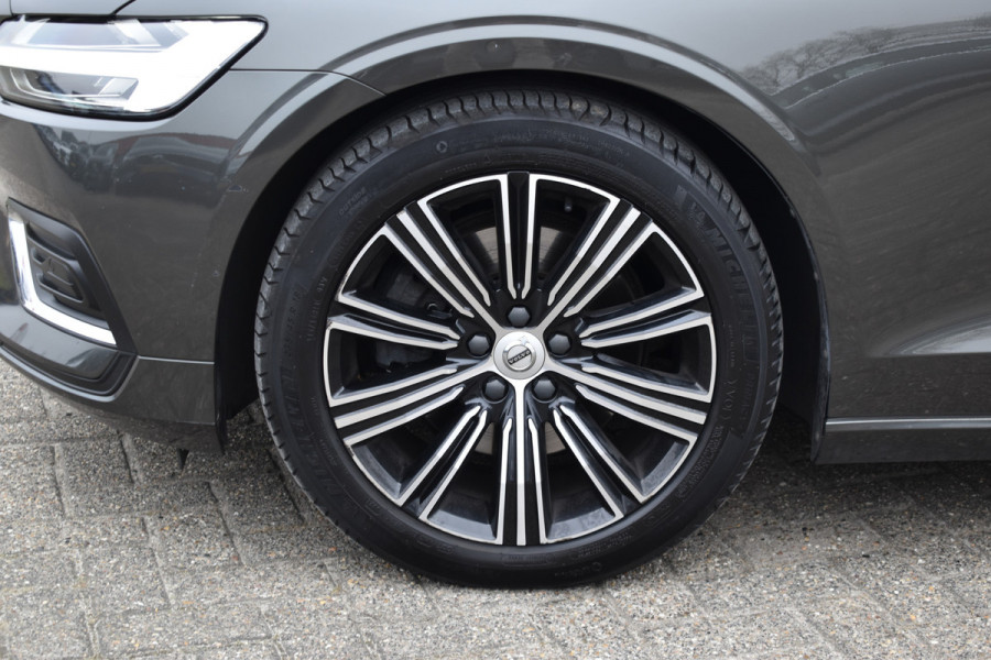 Volvo V60 B3 177PK Automaat Inscription | Trekhaak | ACC | Leder| Stuurverwarming | Elektr. Stoel