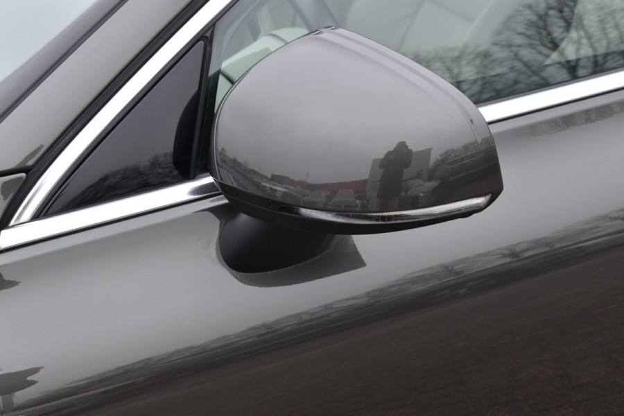 Volvo V60 B3 177PK Automaat Inscription | Trekhaak | ACC | Leder| Stuurverwarming | Elektr. Stoel