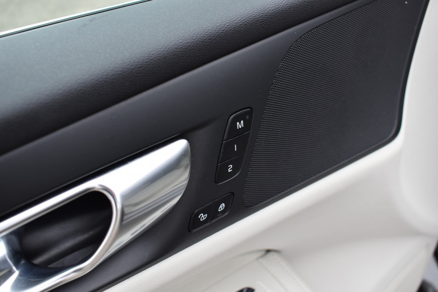 Volvo V60 B3 177PK Automaat Inscription | Trekhaak | ACC | Leder| Stuurverwarming | Elektr. Stoel