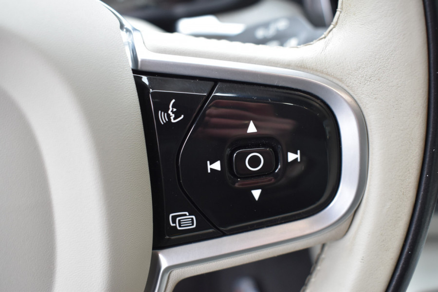 Volvo V60 B3 177PK Automaat Inscription | Trekhaak | ACC | Leder| Stuurverwarming | Elektr. Stoel