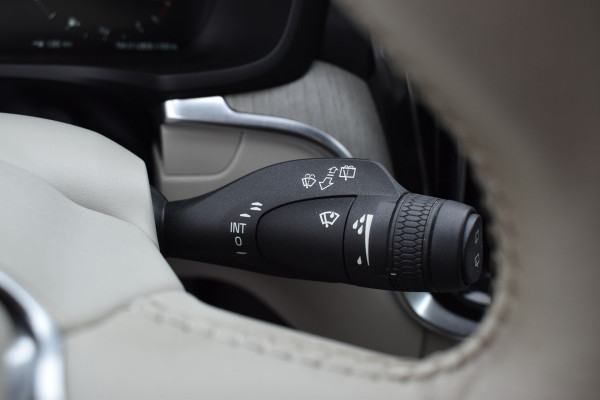 Volvo V60 B3 177PK Automaat Inscription | Trekhaak | ACC | Leder| Stuurverwarming | Elektr. Stoel
