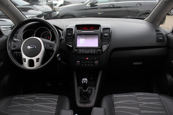 Kia Venga 1.4 CVVT Edition / Panoramadak / Camera / Half leder / Keyless / Navigatie / 16'' / Bluetooth / Armsteun voor