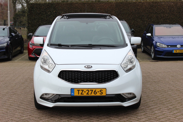 Kia Venga 1.4 CVVT Edition / Panoramadak / Camera / Half leder / Keyless / Navigatie / 16'' / Bluetooth / Armsteun voor