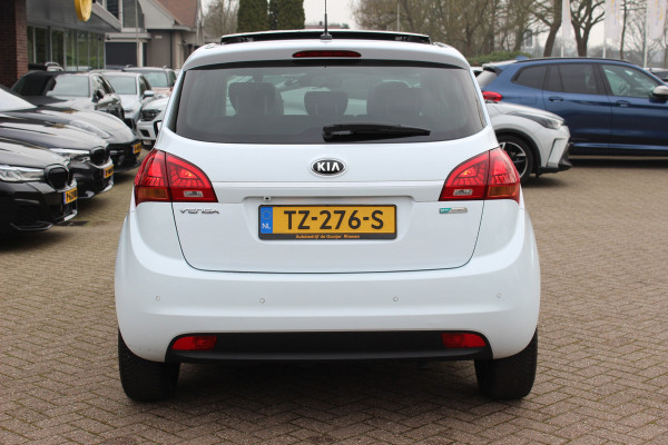 Kia Venga 1.4 CVVT Edition / Panoramadak / Camera / Half leder / Keyless / Navigatie / 16'' / Bluetooth / Armsteun voor