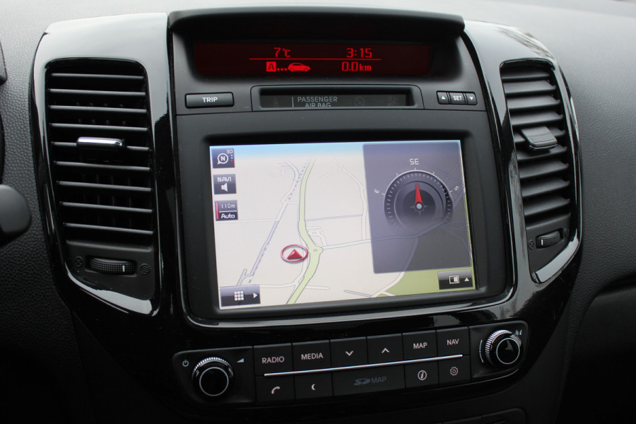 Kia Venga 1.4 CVVT Edition / Panoramadak / Camera / Half leder / Keyless / Navigatie / 16'' / Bluetooth / Armsteun voor