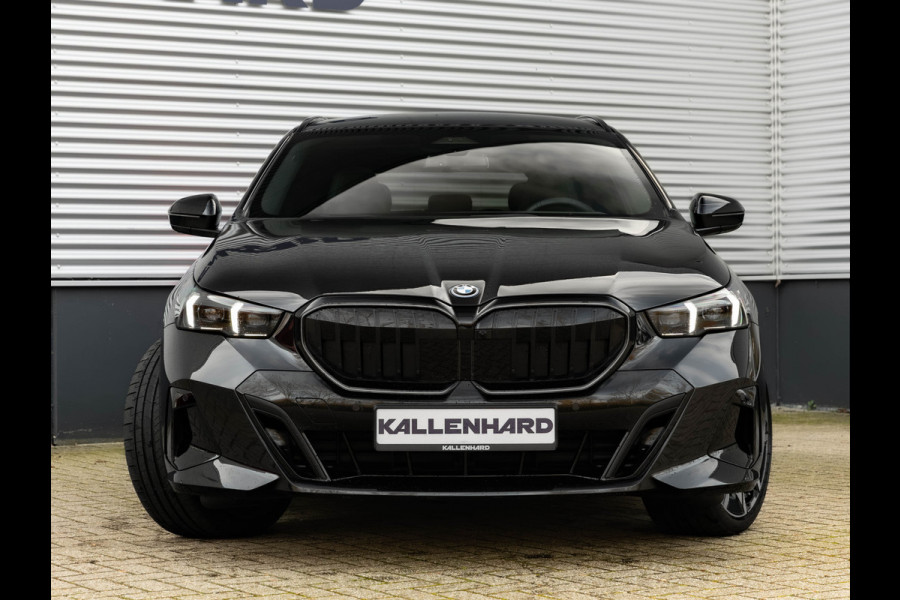 BMW 5 Serie Touring 530e M-Sport Pro - Pano - M-Zetels - Bowers & Wilkins - ACC - 21 inch