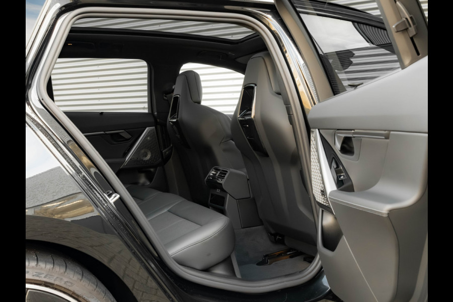 BMW 5 Serie Touring 530e M-Sport Pro - Pano - M-Zetels - Bowers & Wilkins - ACC - 21 inch