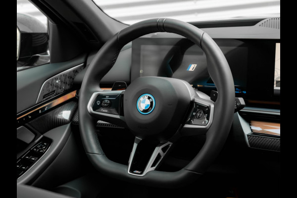 BMW 5 Serie Touring 530e M-Sport Pro - Pano - M-Zetels - Bowers & Wilkins - ACC - 21 inch