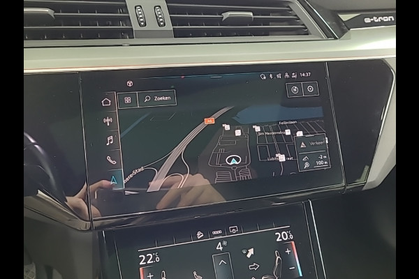 Audi e-tron Sportback 50 quattro S edition 71 kWh S-Line | Panoramadak | Stoelverwarming | Adaptive Cruise Control | Ambiance Verlichting | Memory Seat | Parkeersensoren | Keyless | Apple Carplay