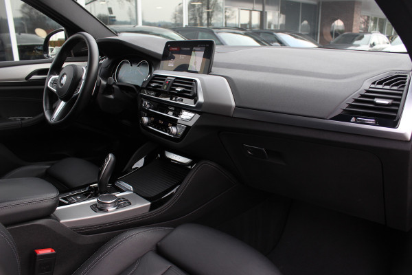 BMW X4 xDrive20i High Exe. M Sport / Panoramadak / 360Camera / Leder / 20'' / Harman Kardon / Navigatie / Dodehoek / DAB / Stoelverwarming / ACC