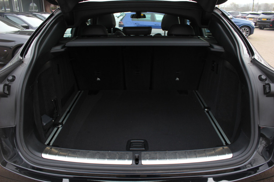 BMW X4 xDrive20i High Exe. M Sport / Panoramadak / 360Camera / Leder / 20'' / Harman Kardon / Navigatie / Dodehoek / DAB / Stoelverwarming / ACC