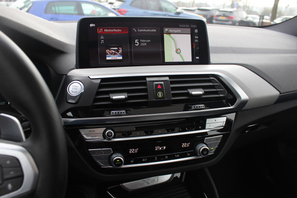 BMW X4 xDrive20i High Exe. M Sport / Panoramadak / 360Camera / Leder / 20'' / Harman Kardon / Navigatie / Dodehoek / DAB / Stoelverwarming / ACC