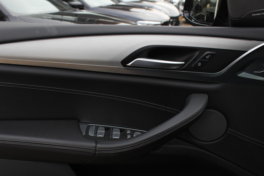BMW X4 xDrive20i High Exe. M Sport / Panoramadak / 360Camera / Leder / 20'' / Harman Kardon / Navigatie / Dodehoek / DAB / Stoelverwarming / ACC