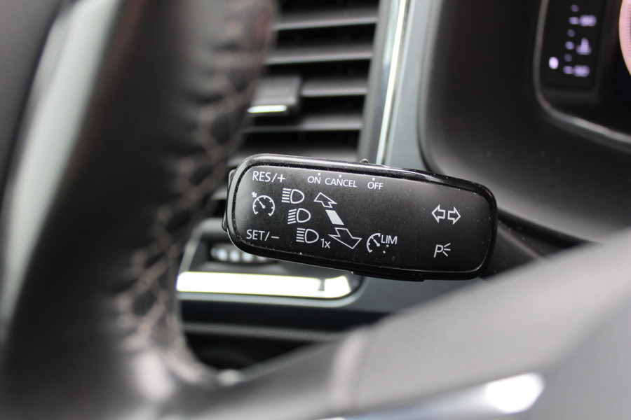 Seat Ateca 1.4 EcoTSI FR Business Intense / Camera / Virtual Cockpit / Navigatie / Keyless / 18'' / DAB / Cruise Control