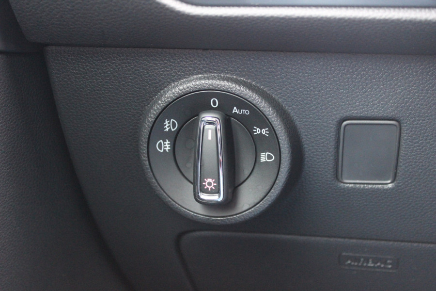 Seat Ateca 1.4 EcoTSI FR Business Intense / Camera / Virtual Cockpit / Navigatie / Keyless / 18'' / DAB / Cruise Control