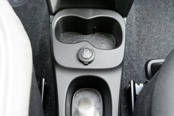 Fiat Panda 1.0 Hybrid City / INCL. 2 jaar FabrieksGarantie