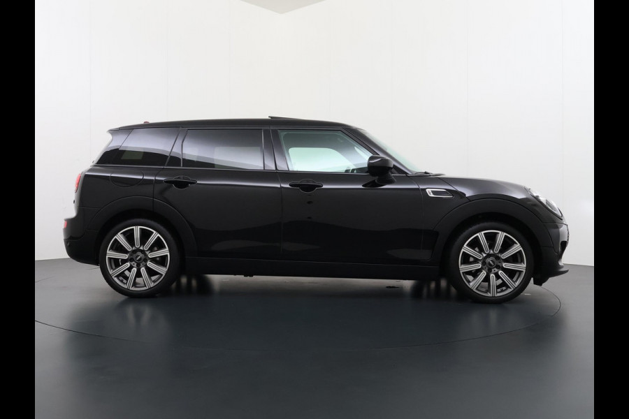 MINI Clubman 1.5 Cooper Richmond Park Edition | PANORAMA DAK | CAMERA| STOELVERW. | LEER| KEYLESS| ORIGINEEL NL AUTO  RIJKLAARPRIJS INCL. 12 MND BOVAG GARANTIE