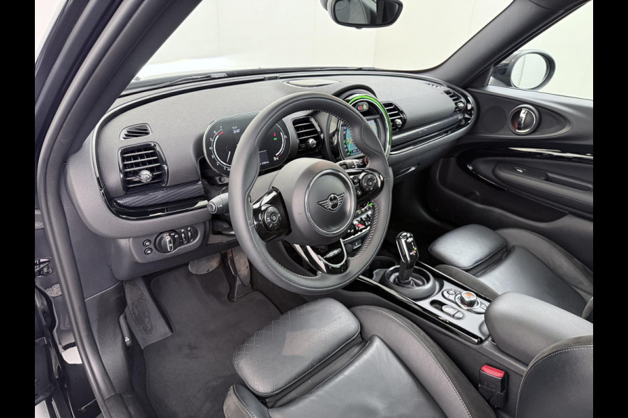 MINI Clubman 1.5 Cooper Richmond Park Edition | PANORAMA DAK | CAMERA| STOELVERW. | LEER| KEYLESS| ORIGINEEL NL AUTO  RIJKLAARPRIJS INCL. 12 MND BOVAG GARANTIE