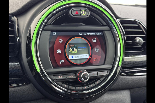MINI Clubman 1.5 Cooper Richmond Park Edition | PANORAMA DAK | CAMERA| STOELVERW. | LEER| KEYLESS| ORIGINEEL NL AUTO  RIJKLAARPRIJS INCL. 12 MND BOVAG GARANTIE
