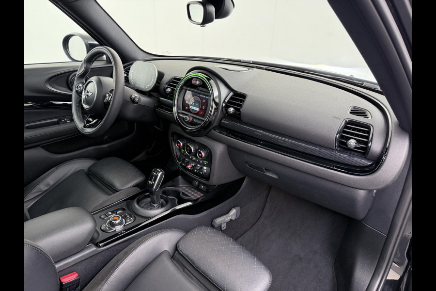 MINI Clubman 1.5 Cooper Richmond Park Edition | PANORAMA DAK | CAMERA| STOELVERW. | LEER| KEYLESS| ORIGINEEL NL AUTO  RIJKLAARPRIJS INCL. 12 MND BOVAG GARANTIE