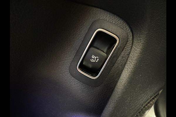 Mercedes-Benz CLA-Klasse Shooting Brake AMG 35 4MATIC Pano