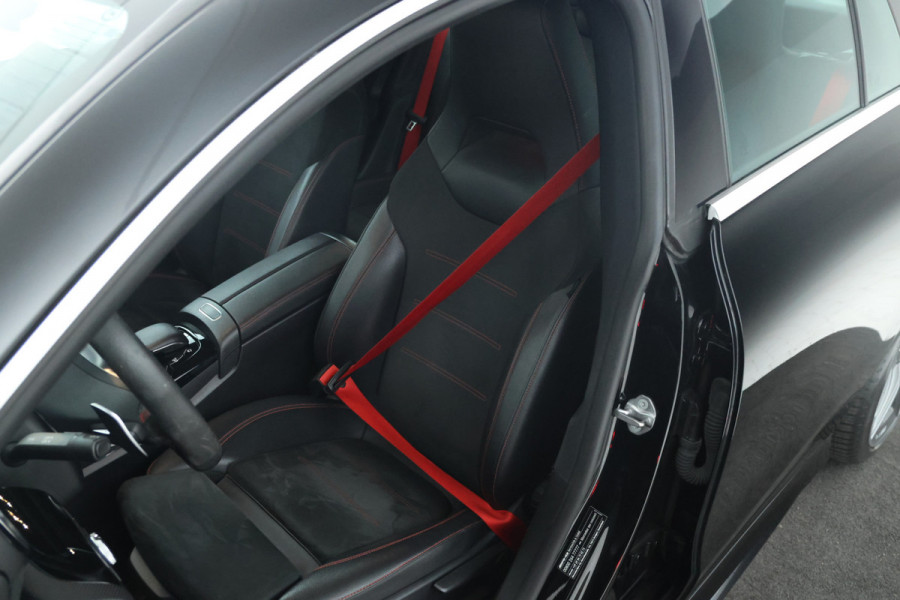 Mercedes-Benz CLA-Klasse Shooting Brake AMG 45 S 4MATIC+ 422Pk, Navigatie, Climate,
