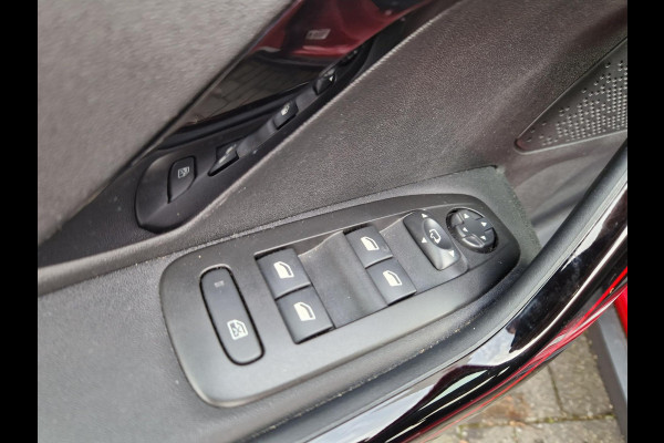 Peugeot 2008 1.2 130PK PureTech GT-Line /Org NL /Trekhaak