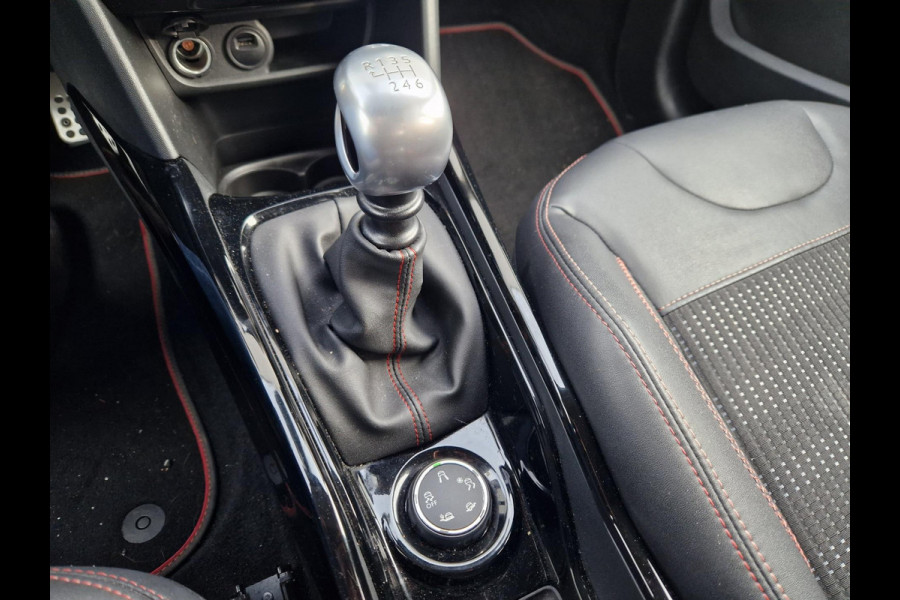 Peugeot 2008 1.2 130PK PureTech GT-Line /Org NL /Trekhaak