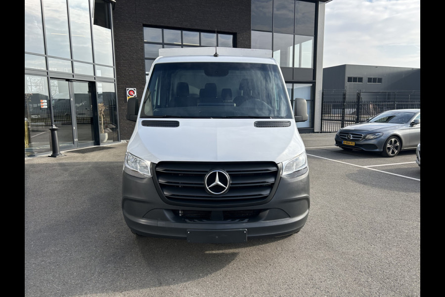 Mercedes-Benz Sprinter 315 CDI L2 D.C. Open laadbak / Trekhaak / MBUX / Carplay navigatie / Cruise control / Airco