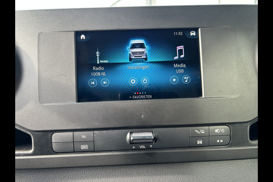 Mercedes-Benz Sprinter 315 CDI L2 D.C. Open laadbak / Trekhaak / MBUX / Carplay navigatie / Cruise control / Airco