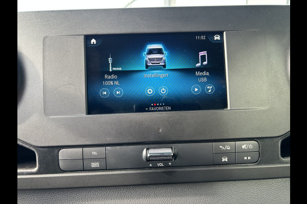 Mercedes-Benz Sprinter 315 CDI L2 D.C. Open laadbak / Trekhaak / MBUX / Carplay navigatie / Cruise control / Airco