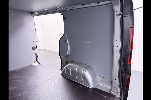 Opel Vivaro 1.6CDTI L1H1 Euro 6 Airco Navi Cruise Control Camera Pdc Regen-Lichtsensor Edition EcoFlex Betonplex Vloer Wandbetimmering Schuifdeur 1e Eigenaar Origineel Nederlandse Auto Dealeronderhouden