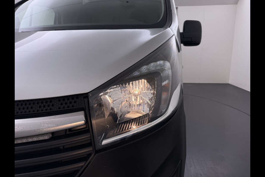 Opel Vivaro 1.6CDTI L1H1 Euro 6 Airco Navi Cruise Control Camera Pdc Regen-Lichtsensor Edition EcoFlex Betonplex Vloer Wandbetimmering Schuifdeur 1e Eigenaar Origineel Nederlandse Auto Dealeronderhouden