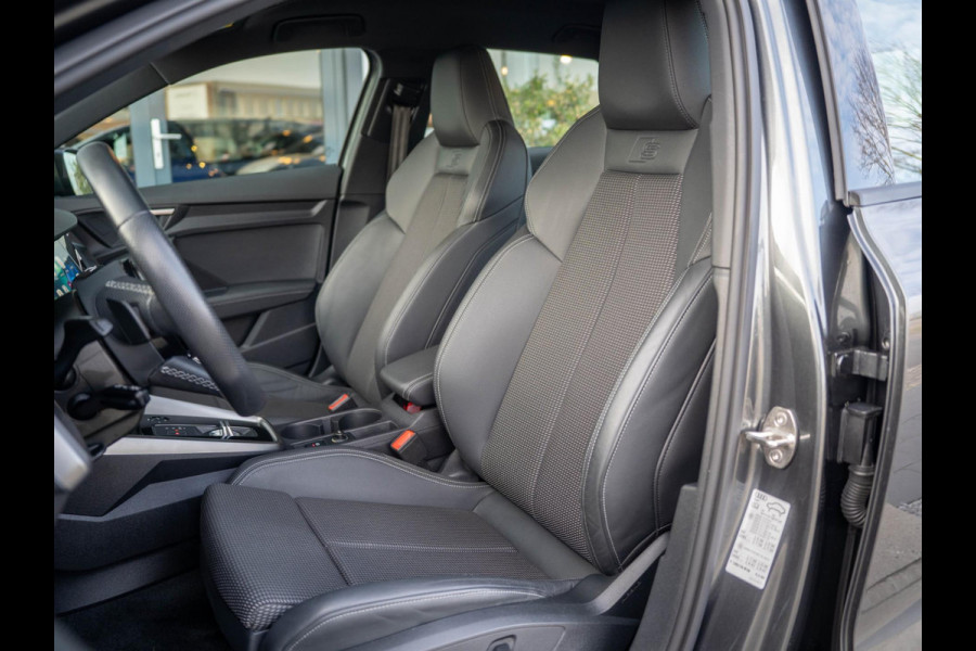 Audi A3 Sportback 35 TFSI S edition / S-Line / ACC / Virtual / Carplay