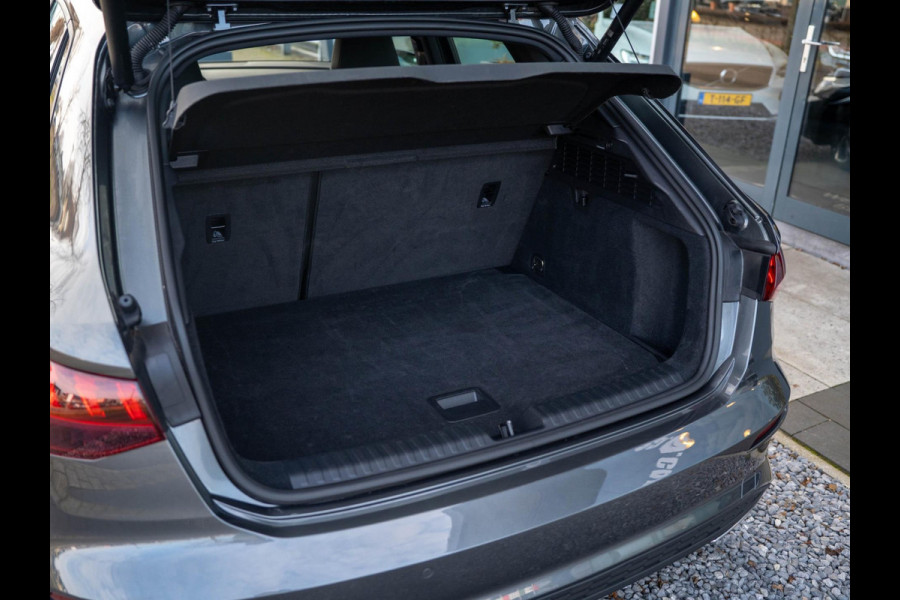 Audi A3 Sportback 35 TFSI S edition / S-Line / ACC / Virtual / Carplay