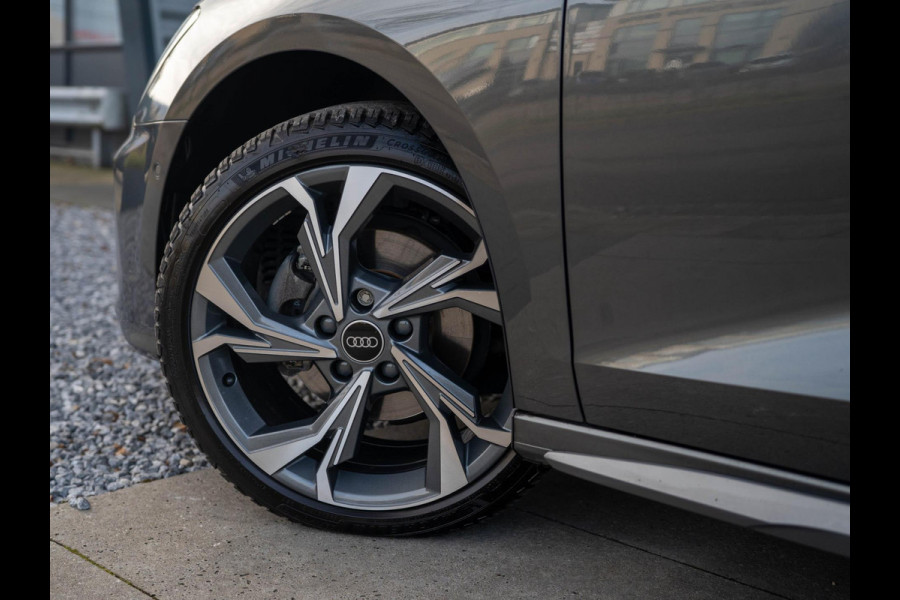 Audi A3 Sportback 35 TFSI S edition / S-Line / ACC / Virtual / Carplay