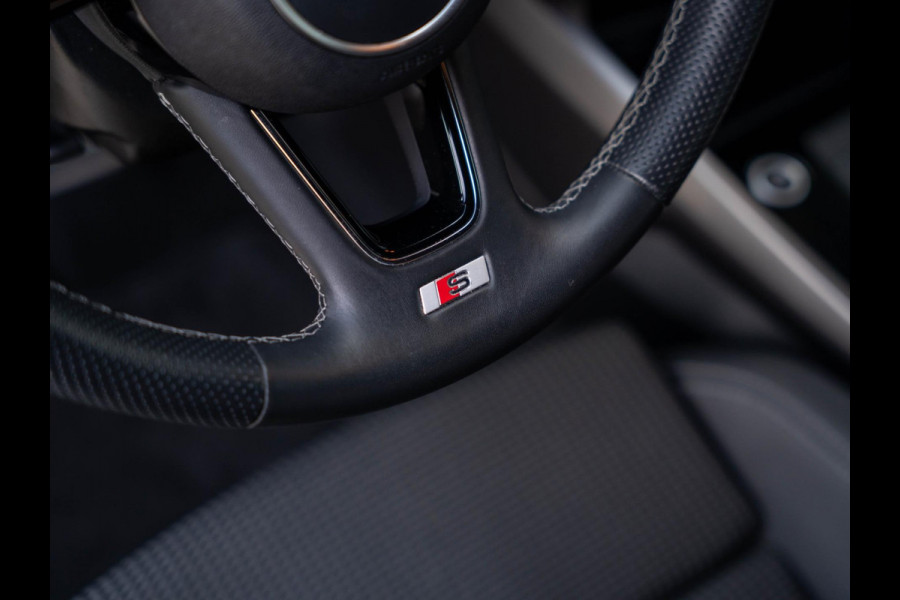 Audi A3 Sportback 35 TFSI S edition / S-Line / ACC / Virtual / Carplay