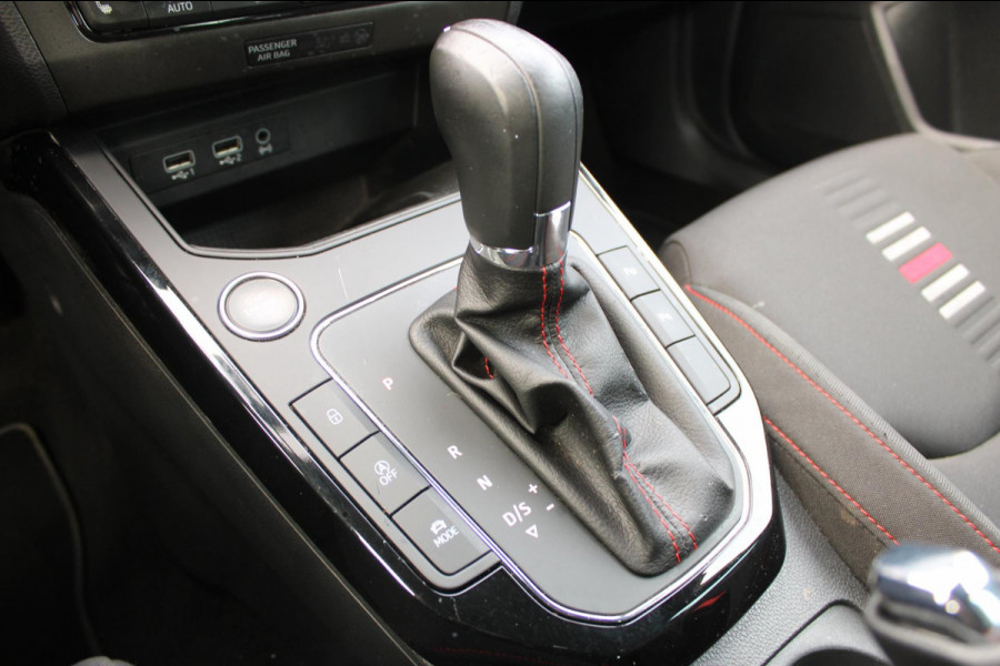 Seat Arona 1.0 TSI FR LaunchEdition Automaat BeatsAudio LED Trekhaak !!NIEUWBINNEN!!