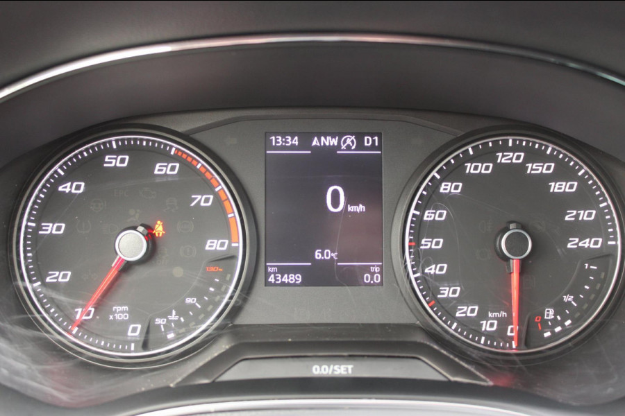 Seat Arona 1.0 TSI FR LaunchEdition Automaat BeatsAudio LED Trekhaak !!NIEUWBINNEN!!