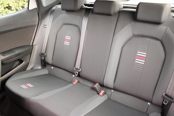 Seat Arona 1.0 TSI FR LaunchEdition Automaat BeatsAudio LED Trekhaak !!NIEUWBINNEN!!